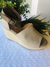 Load image into Gallery viewer, Leif Espadrille Platform Wedge Taupe
