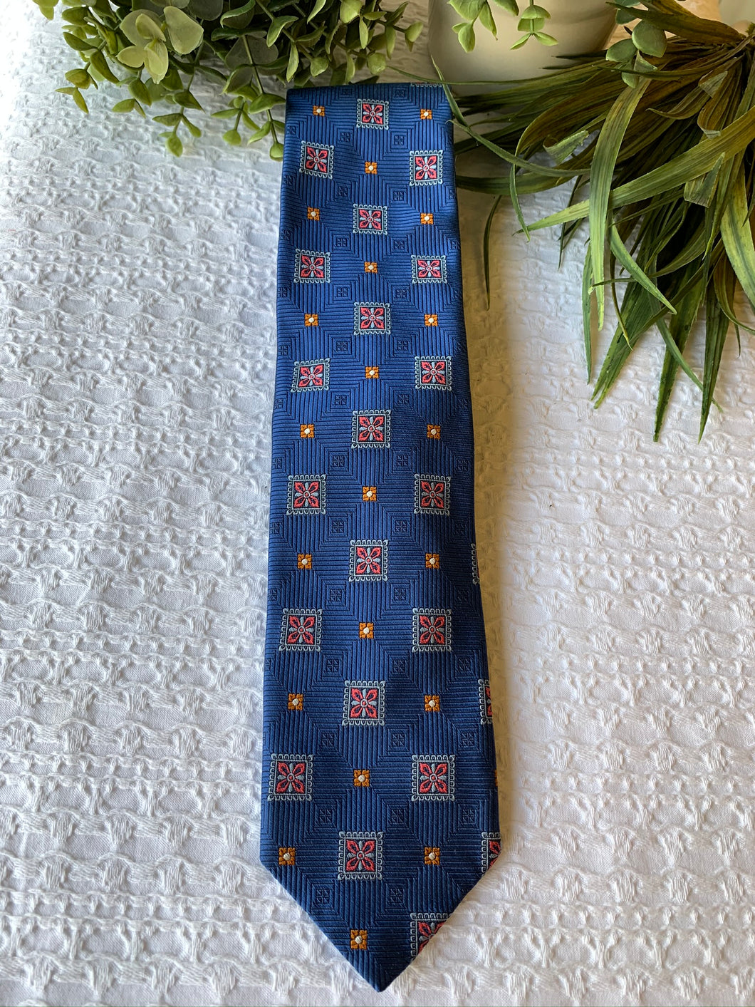 Robert Talbott ‘BEST OF CLASS’ 100% Silk Tie